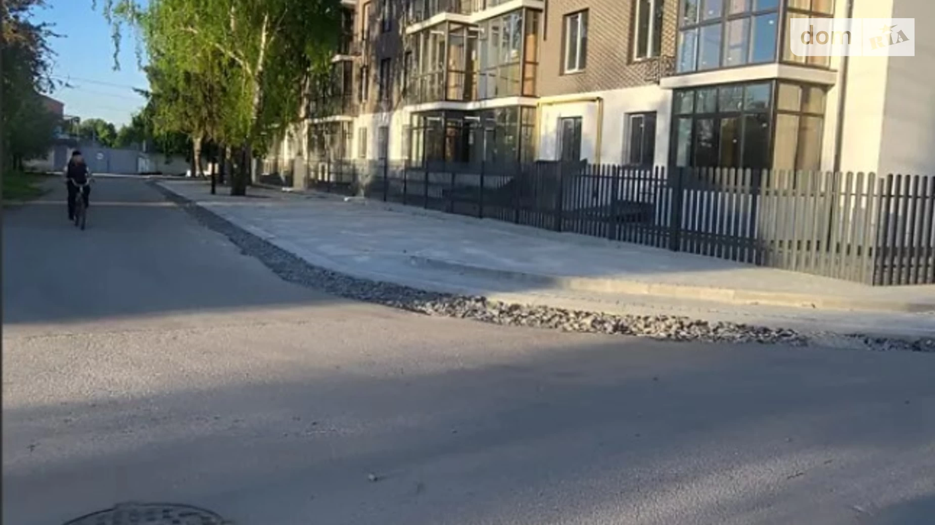 Продается 1-комнатная квартира 46 кв. м в Виннице, ул. Євгения Патона, 17 - фото 2