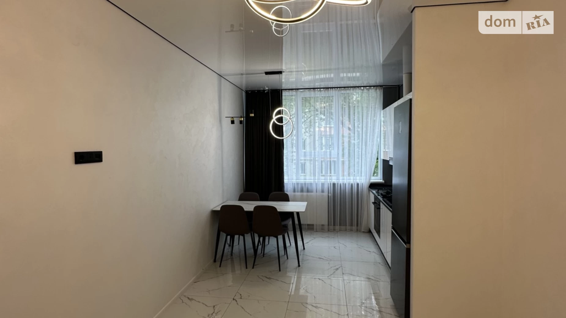 1-комнатная квартира 42 кв. м в Тернополе, ул. Черновецкая - фото 4