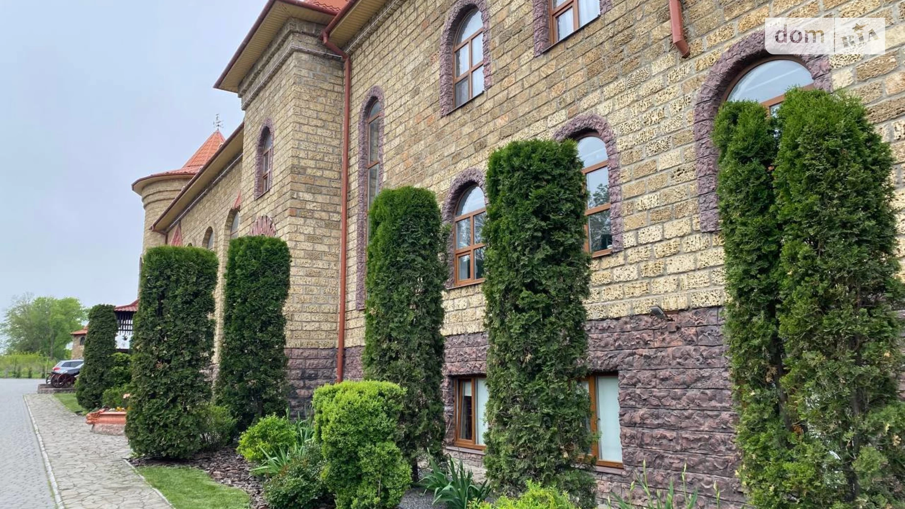 Продается объект сферы услуг 1155.3 кв. м в 3-этажном здании, цена: 570000 $ - фото 2