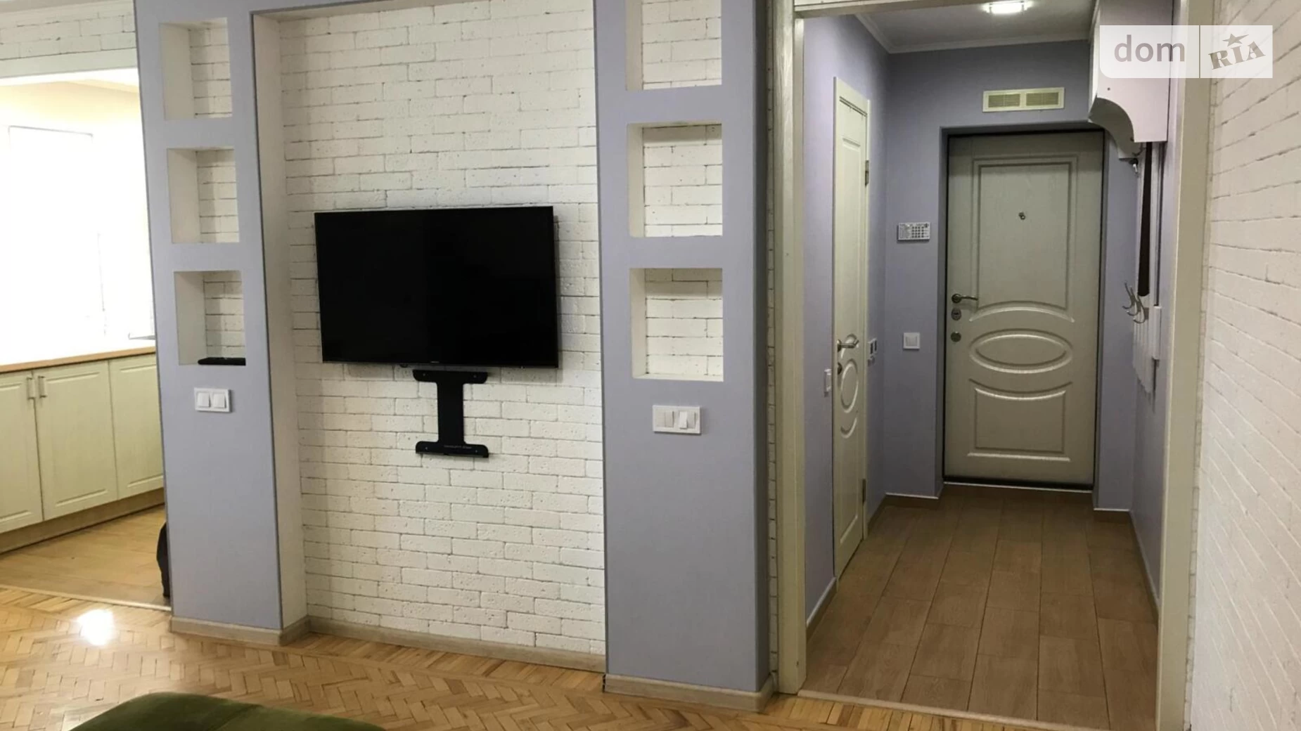 Продается 3-комнатная квартира 56.5 кв. м в Харькове, ул. Защитников Неба(Тобольская), 52 - фото 2