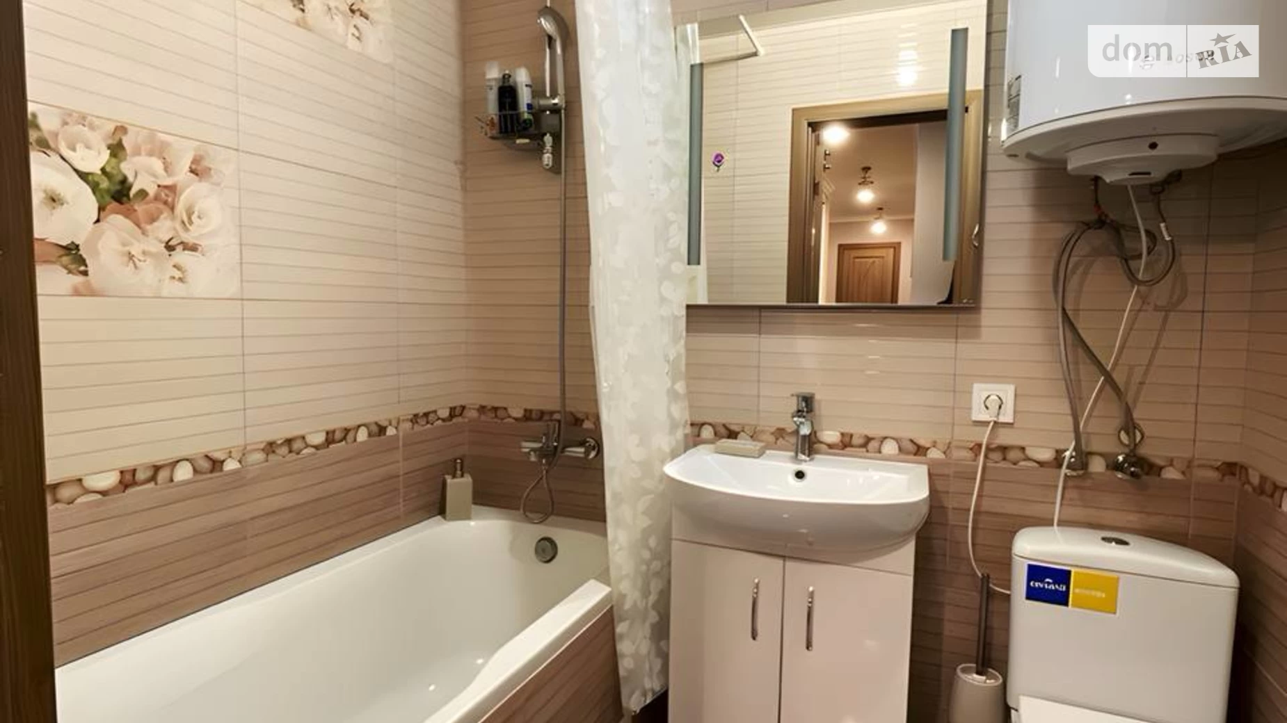 Продается 3-комнатная квартира 66.6 кв. м в Днепре, цена: 63000 $ - фото 3