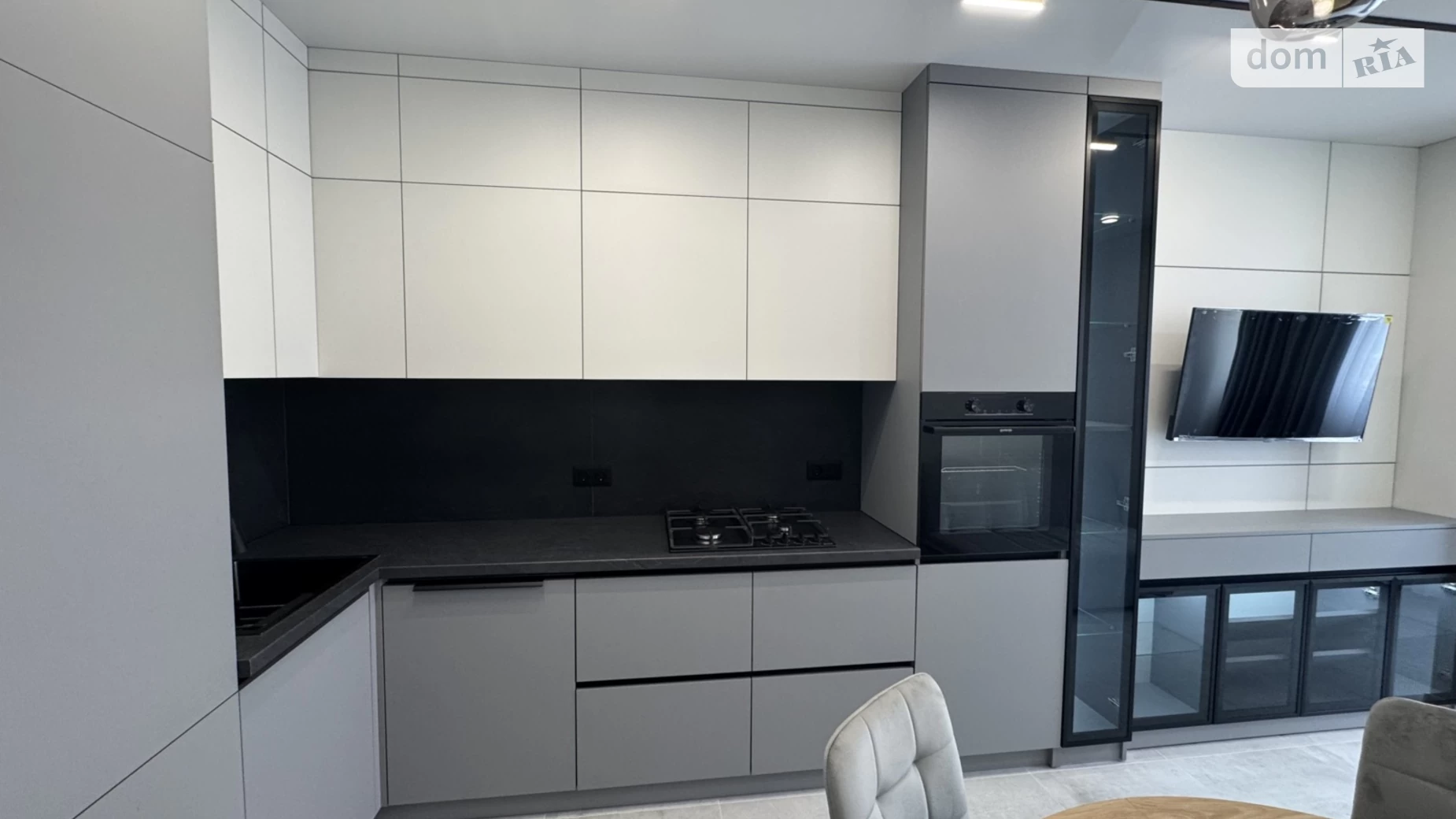 Продается 2-комнатная квартира 81 кв. м в Хмельницком, ул. Кармелюка, 3В - фото 2