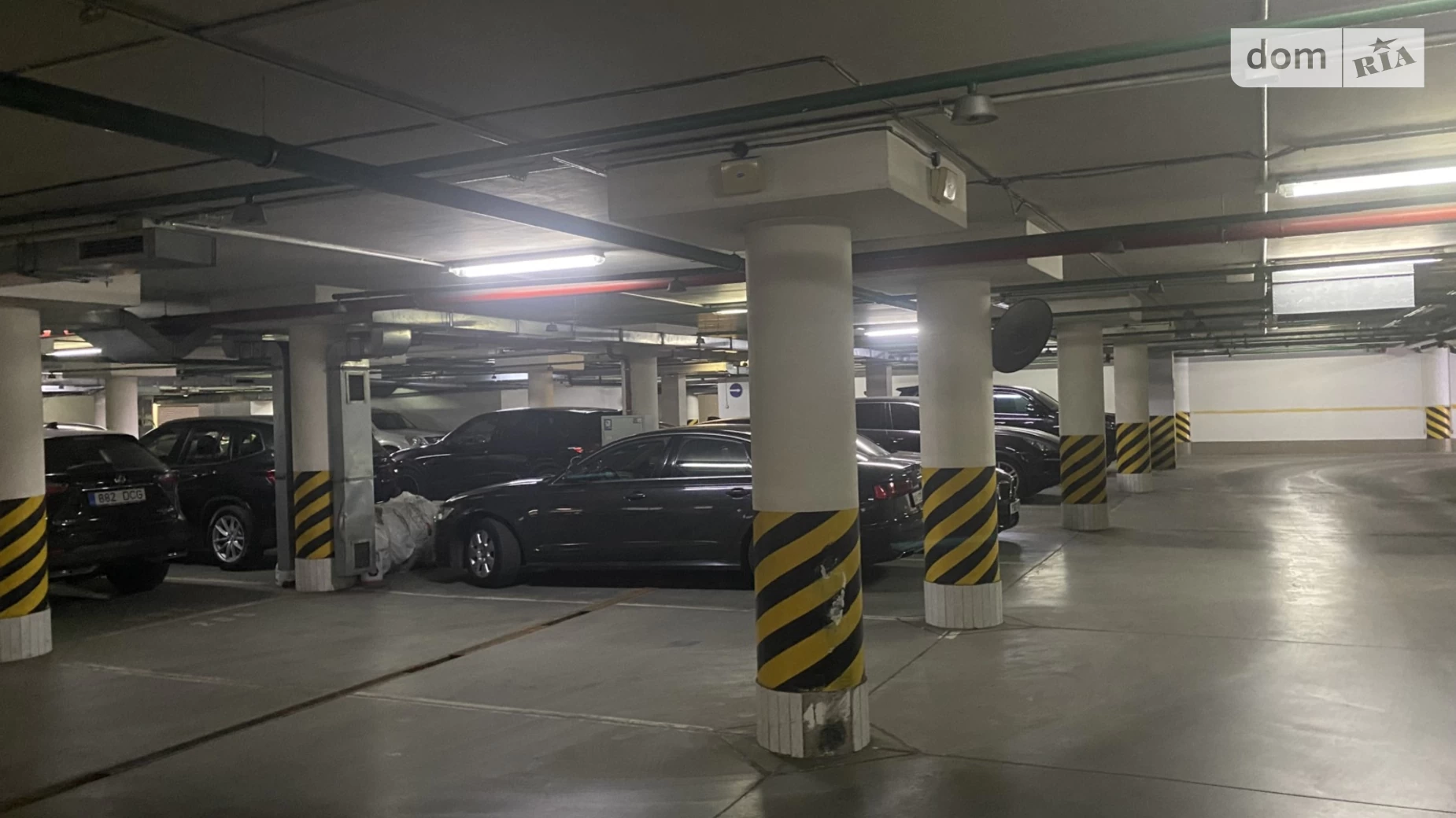 Продается подземный паркинг под легковое авто на 18 кв. м, цена: 30000 $ - фото 4