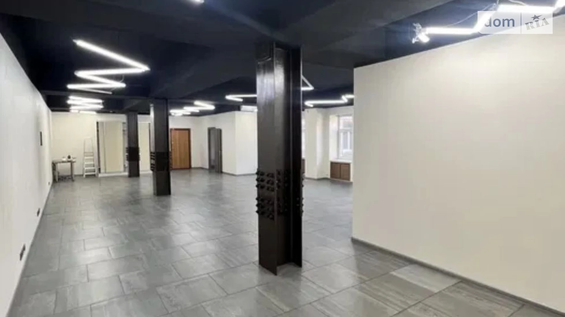 Сдается в аренду офис 150 кв. м в бизнес-центре, цена: 50400 грн - фото 3