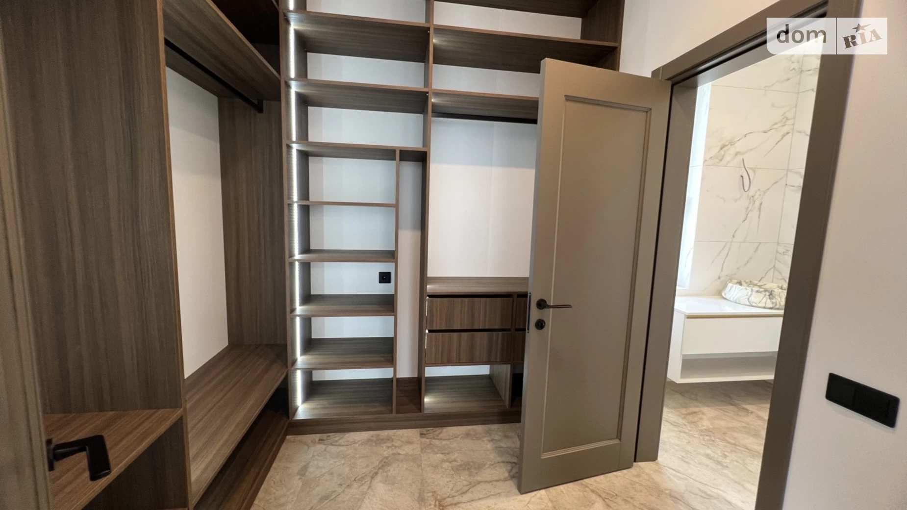 Продается дом на 2 этажа 158 кв. м с садом, цена: 330000 $ - фото 5