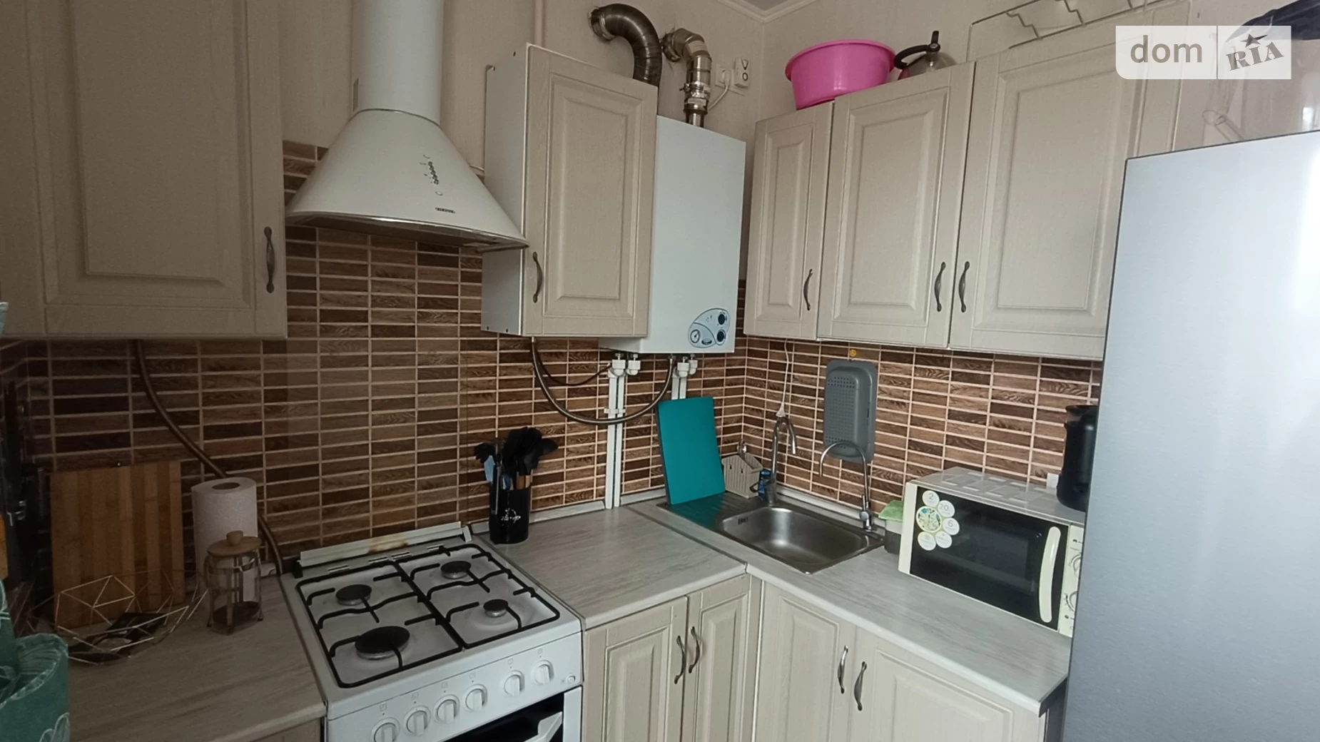 Продается 1-комнатная квартира 36 кв. м в Буче, ул. Бориса Гмыри, 4А - фото 2