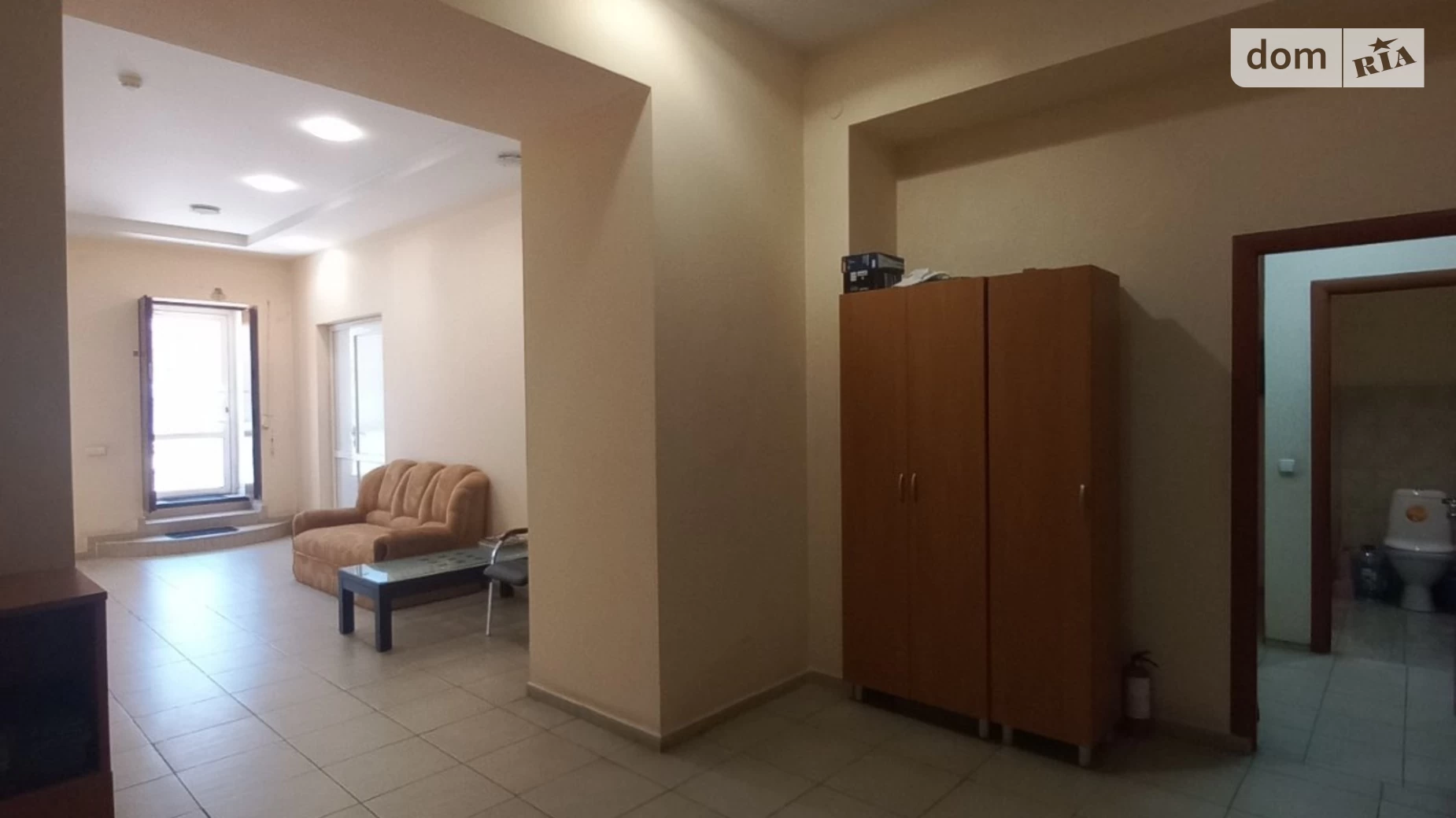 Продается офис 68.7 кв. м в бизнес-центре, цена: 80000 $ - фото 2