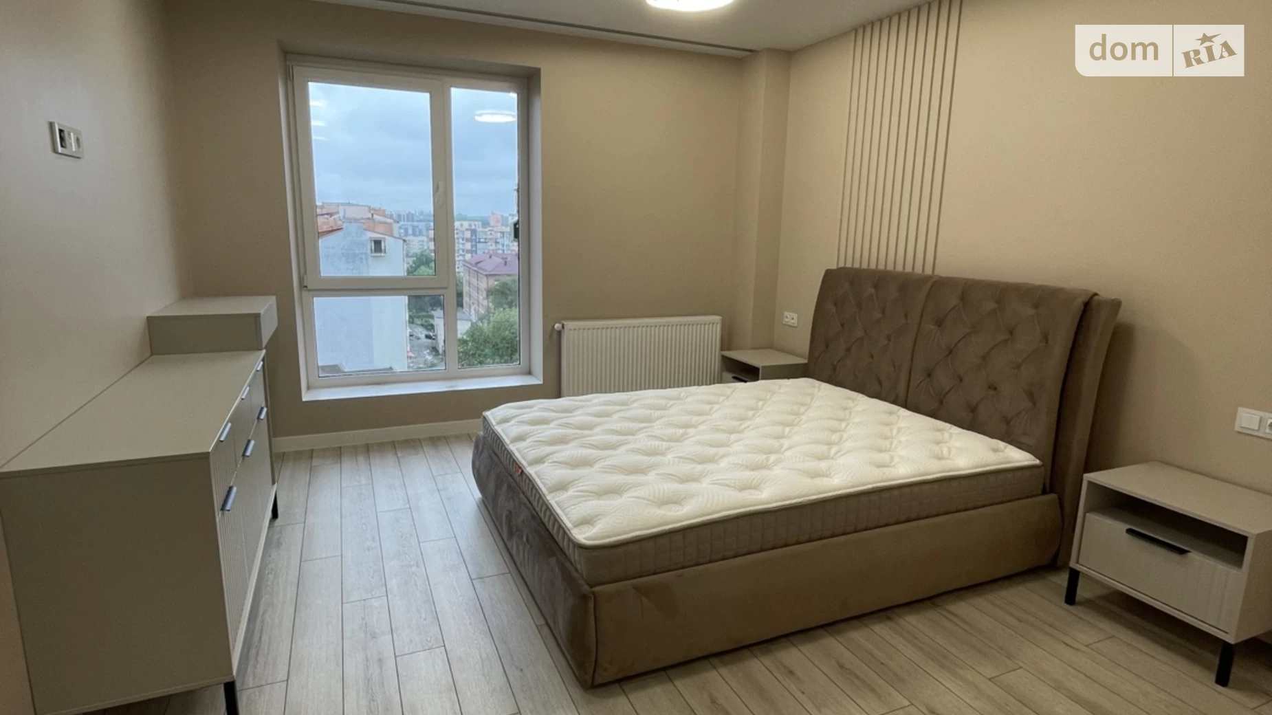 Продается 3-комнатная квартира 84 кв. м в Черновцах, ул. Черемухи Марка, 39 - фото 2