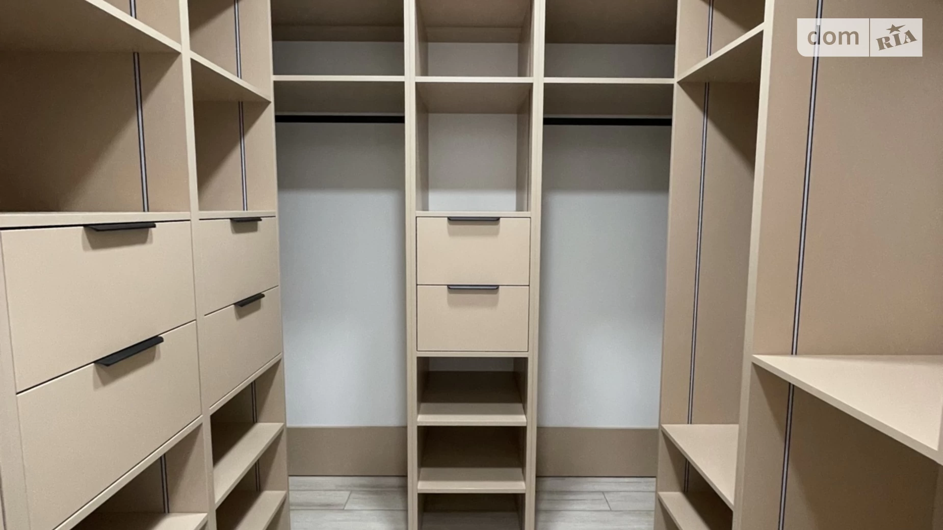 Продается 3-комнатная квартира 84 кв. м в Черновцах, цена: 155000 $ - фото 4