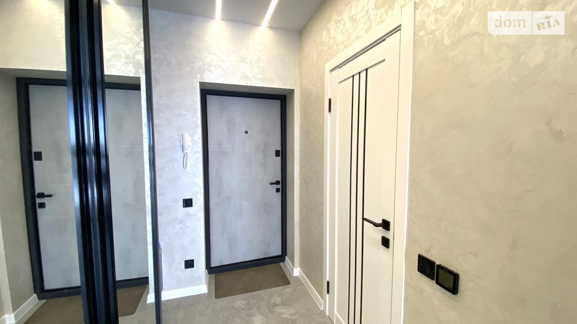 Продается 1-комнатная квартира 49 кв. м в Черкассах - фото 2