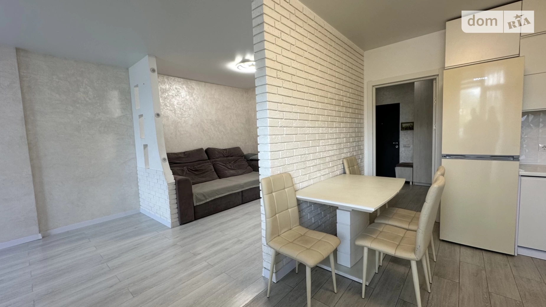 Продается 1-комнатная квартира 48 кв. м в Яремче, ул. Свободы, 301 - фото 3