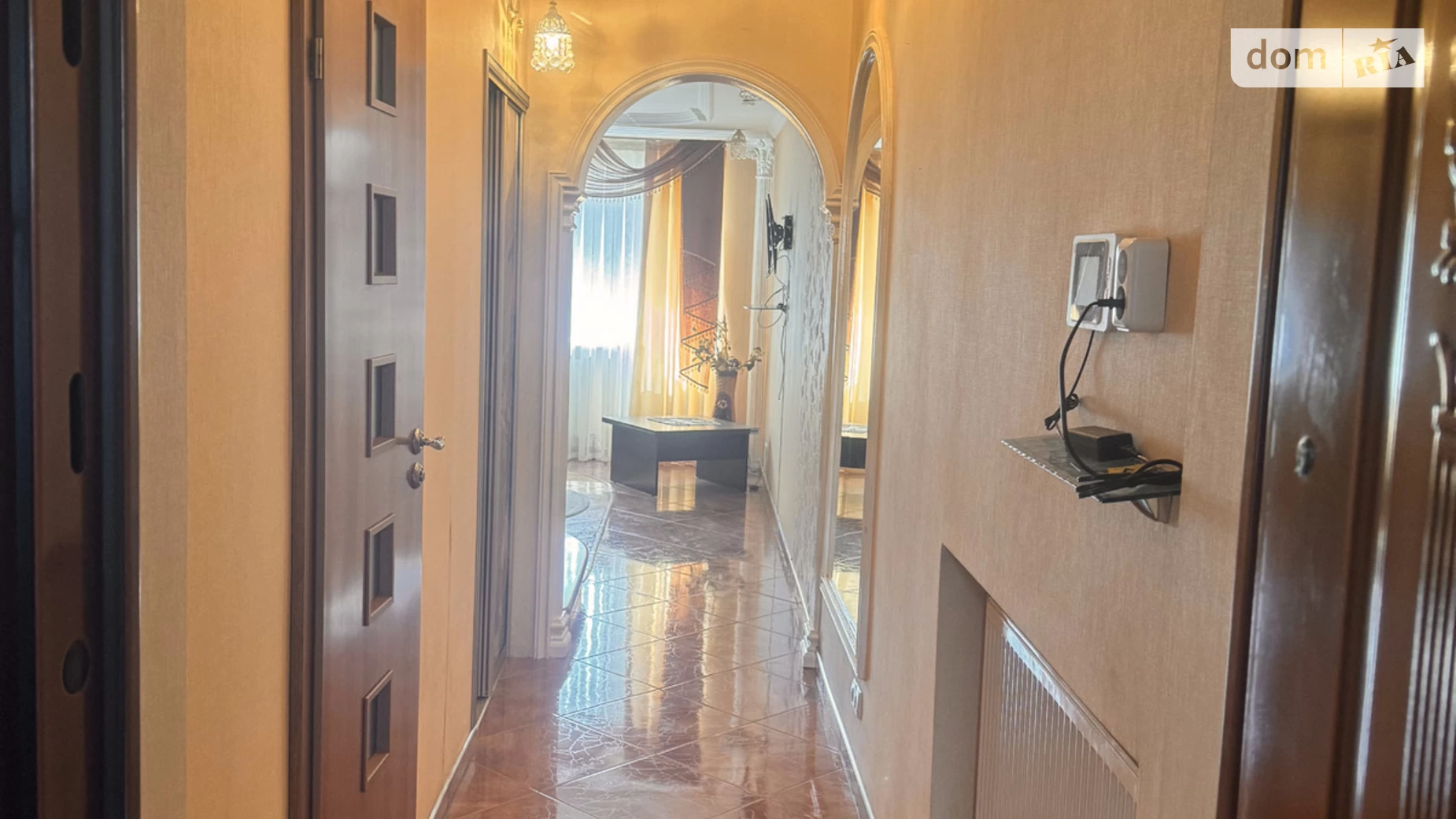 Продается дом на 2 этажа 117.7 кв. м с мансардой, цена: 60000 $ - фото 2