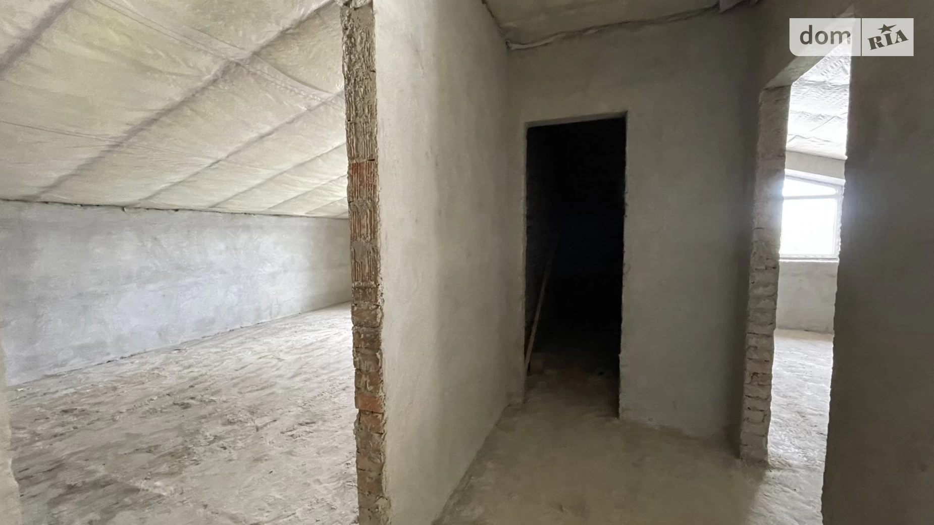 Продается 3-комнатная квартира 100.1 кв. м в Гостомеле, ул. Юбилейная, 14/2 - фото 3