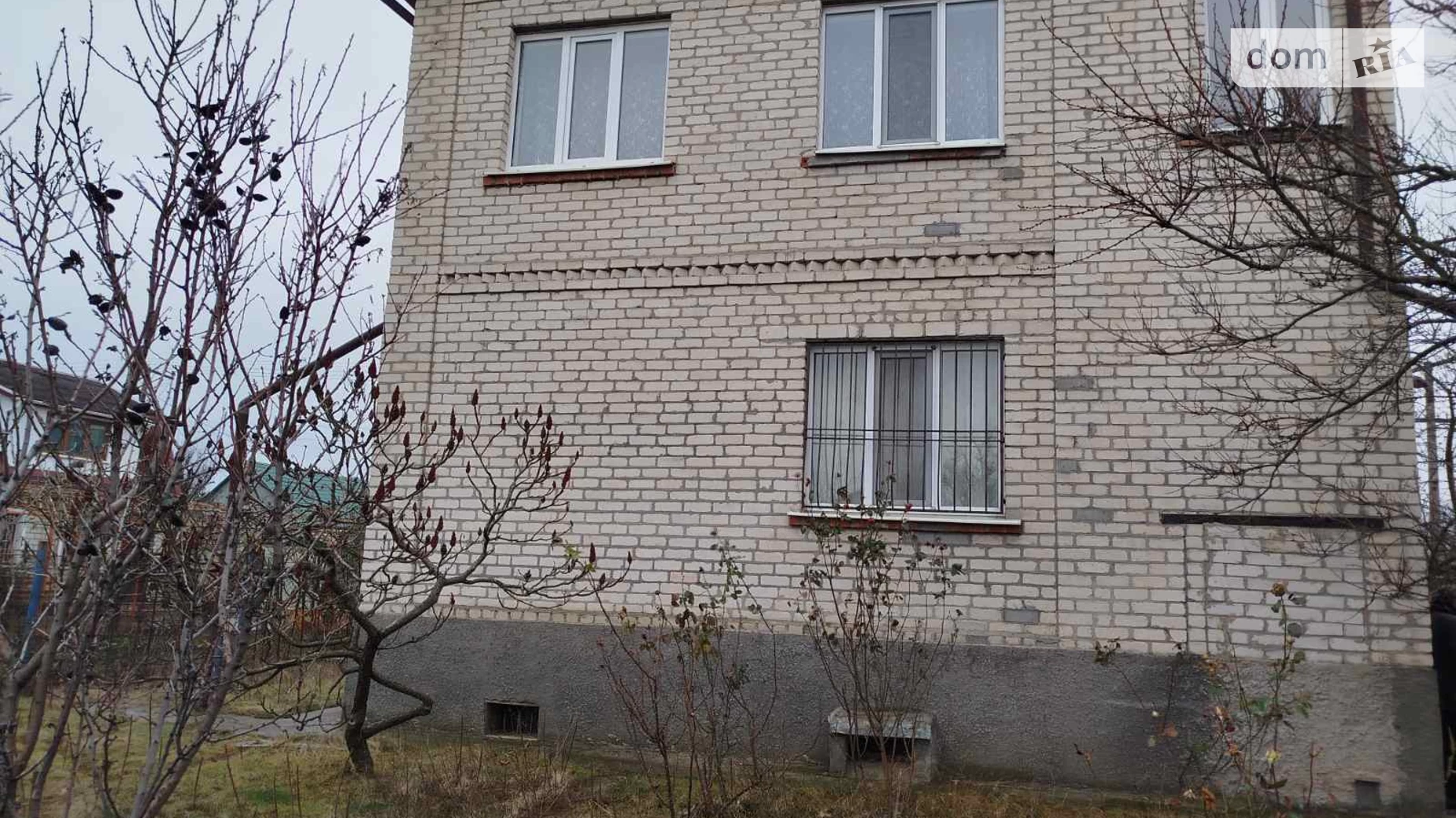 Продается дом на 2 этажа 130 кв. м с бассейном, цена: 57500 $ - фото 2