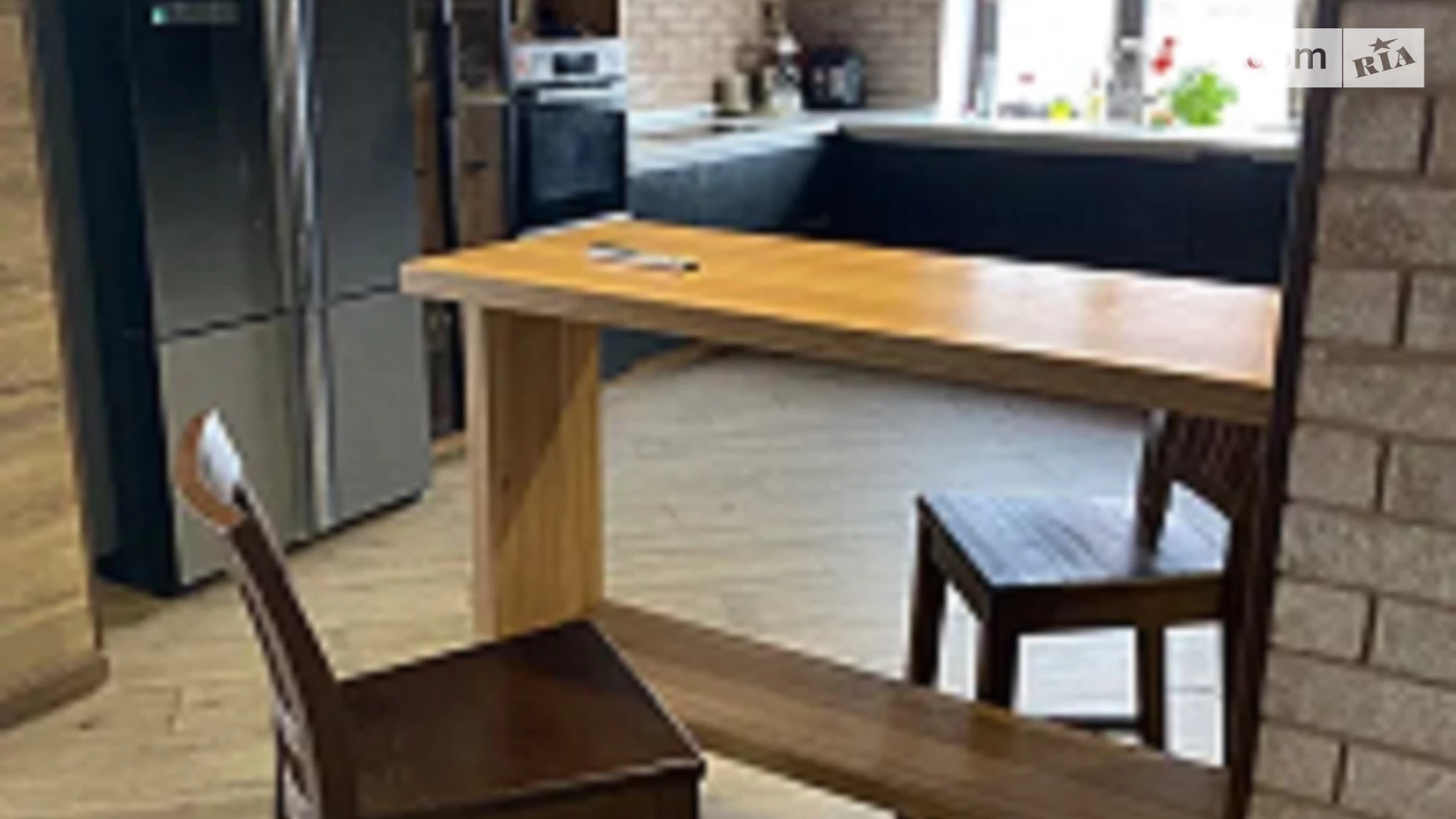 Продается дом на 2 этажа 238 кв. м с камином, цена: 120000 $ - фото 3