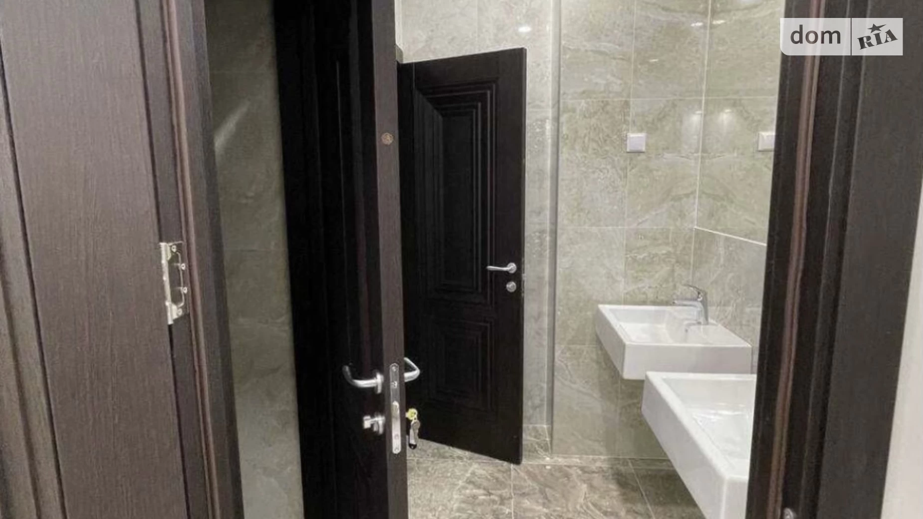Сдается в аренду офис 70 кв. м в бизнес-центре, цена: 1119 $ - фото 4
