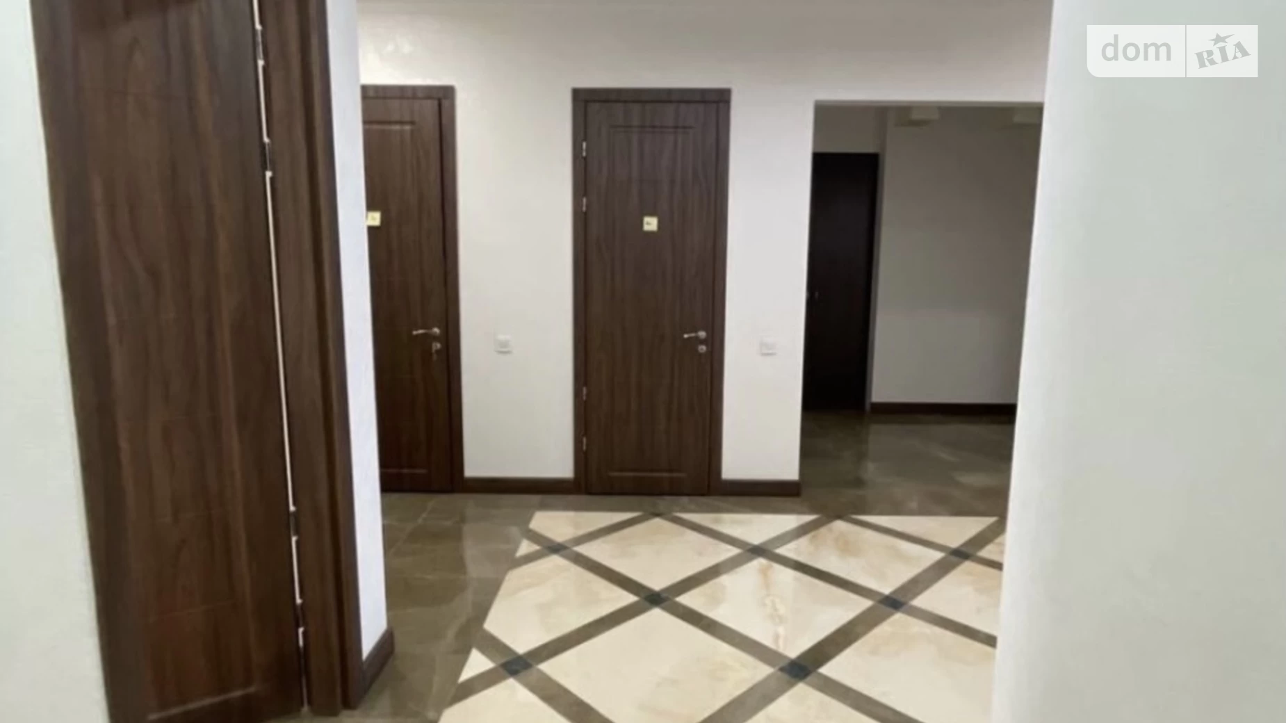 Сдается в аренду офис 89 кв. м в бизнес-центре, цена: 1332 $ - фото 5