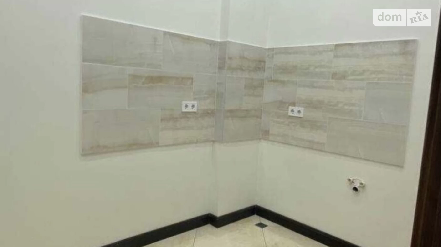 Сдается в аренду офис 83 кв. м в бизнес-центре, цена: 1235 $ - фото 3