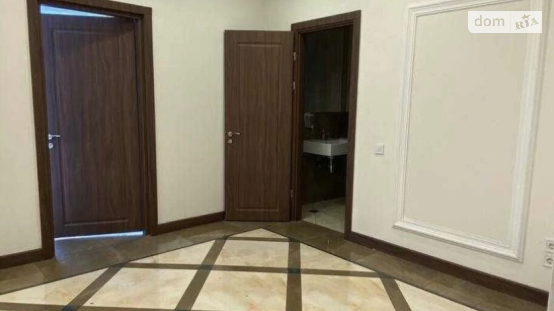 Сдается в аренду офис 67 кв. м в бизнес-центре, цена: 998 $ - фото 2