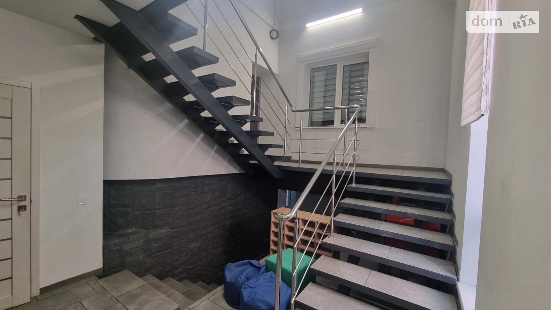 Сдается в аренду дом на 3 этажа 665 кв. м с подвалом, цена: 6650 $ - фото 2
