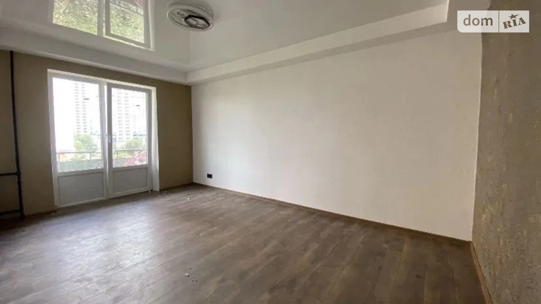 Продается 2-комнатная квартира 42.9 кв. м в Киеве, просп. Павла Тычины - фото 2