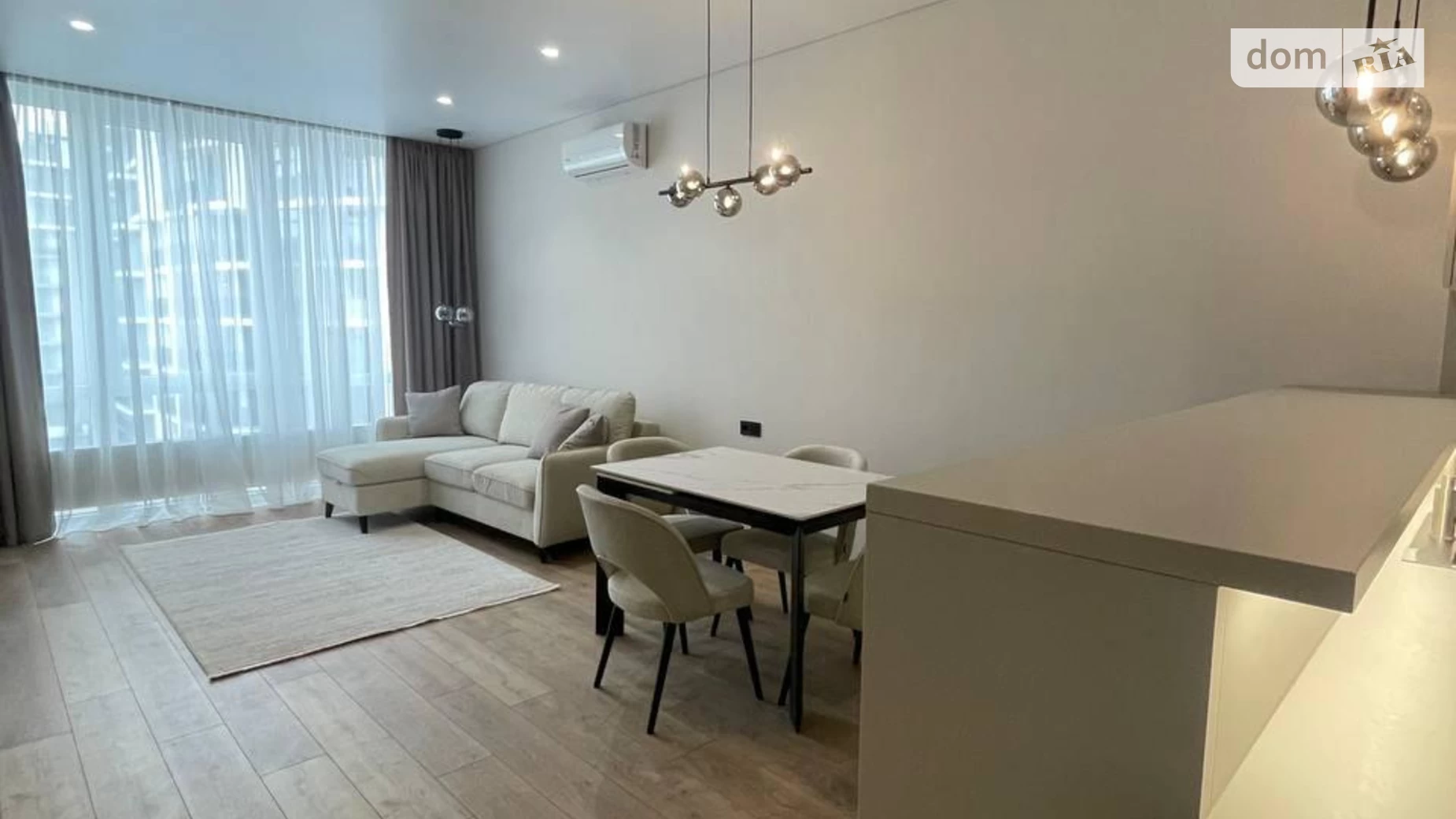 Продается 1-комнатная квартира 65 кв. м в Ужгороде, цена: 125000 $ - фото 2