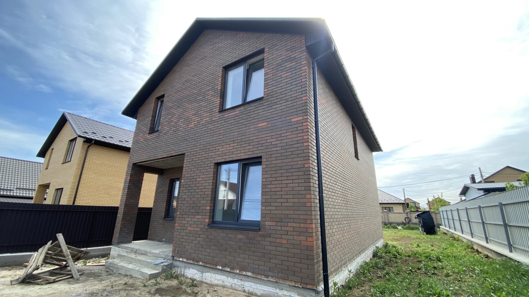 Продається будинок 2 поверховий 125 кв. м з мансардою, цена: 100000 $ - фото 2