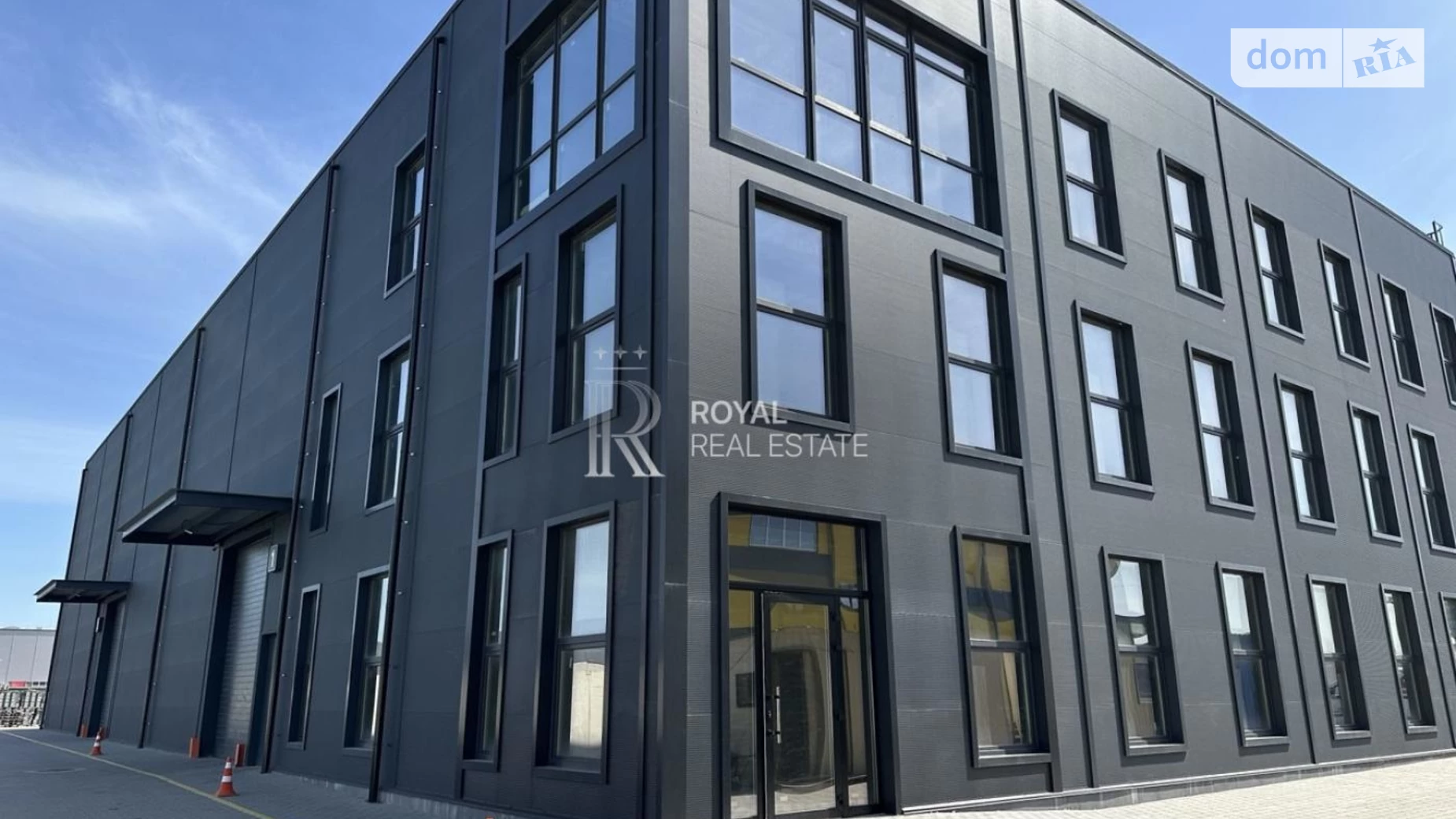 Сдается в аренду офис 1680 кв. м в бизнес-центре, цена: 30000 $ - фото 2