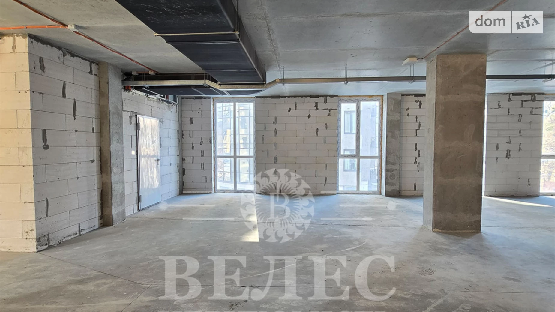 Продается офис 40 кв. м в бизнес-центре, цена: 56000 $ - фото 2