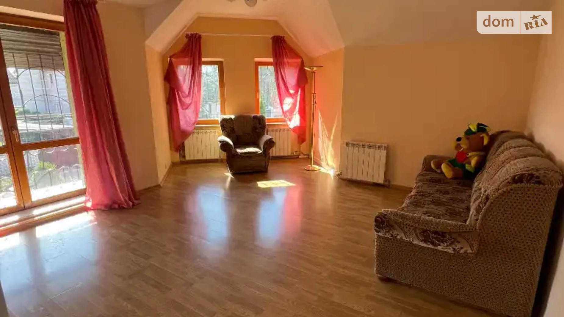 Продается дом на 2 этажа 320 кв. м с камином, цена: 160000 $ - фото 3