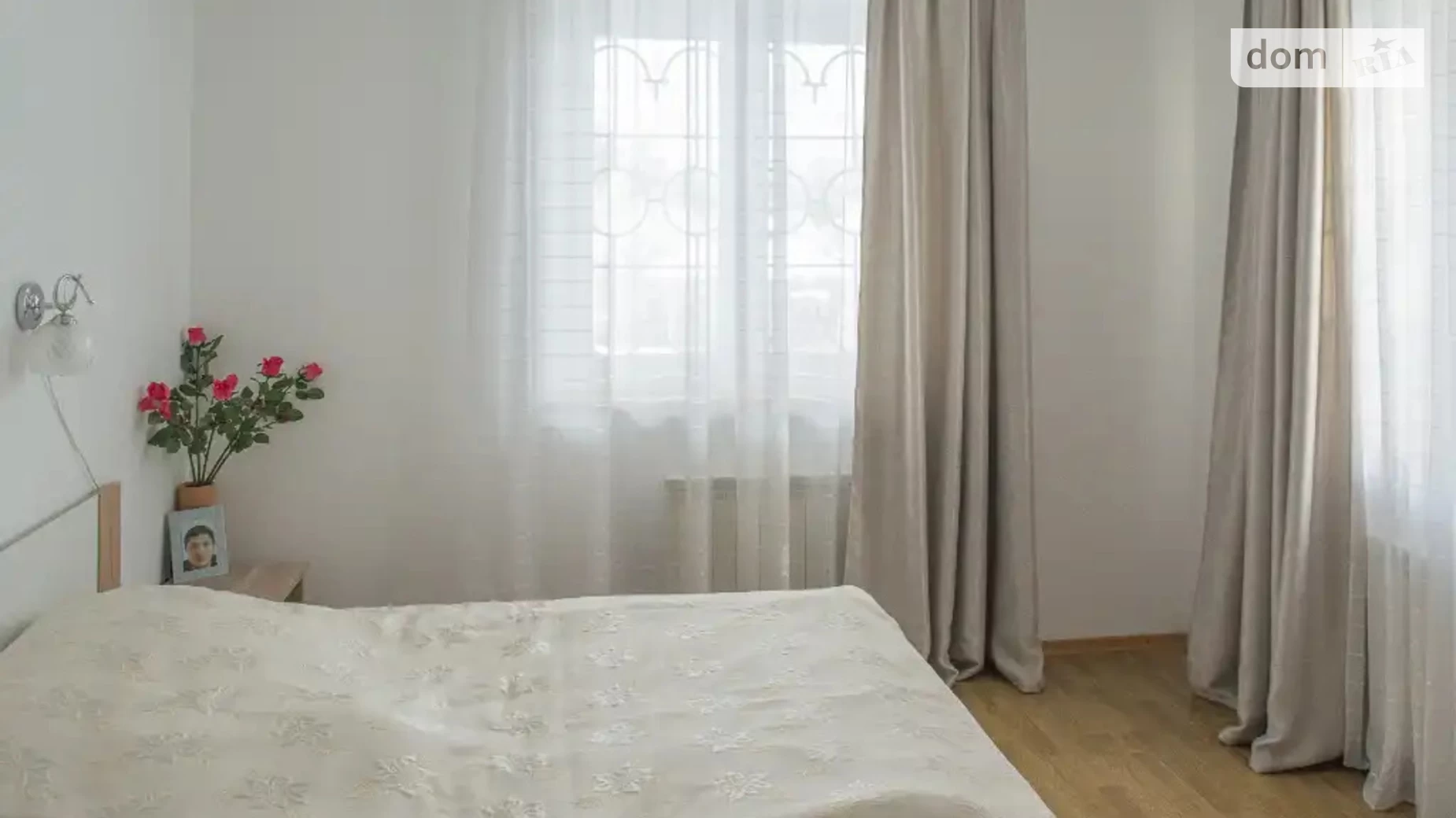 Продается дом на 2 этажа 320 кв. м с камином, цена: 160000 $ - фото 2
