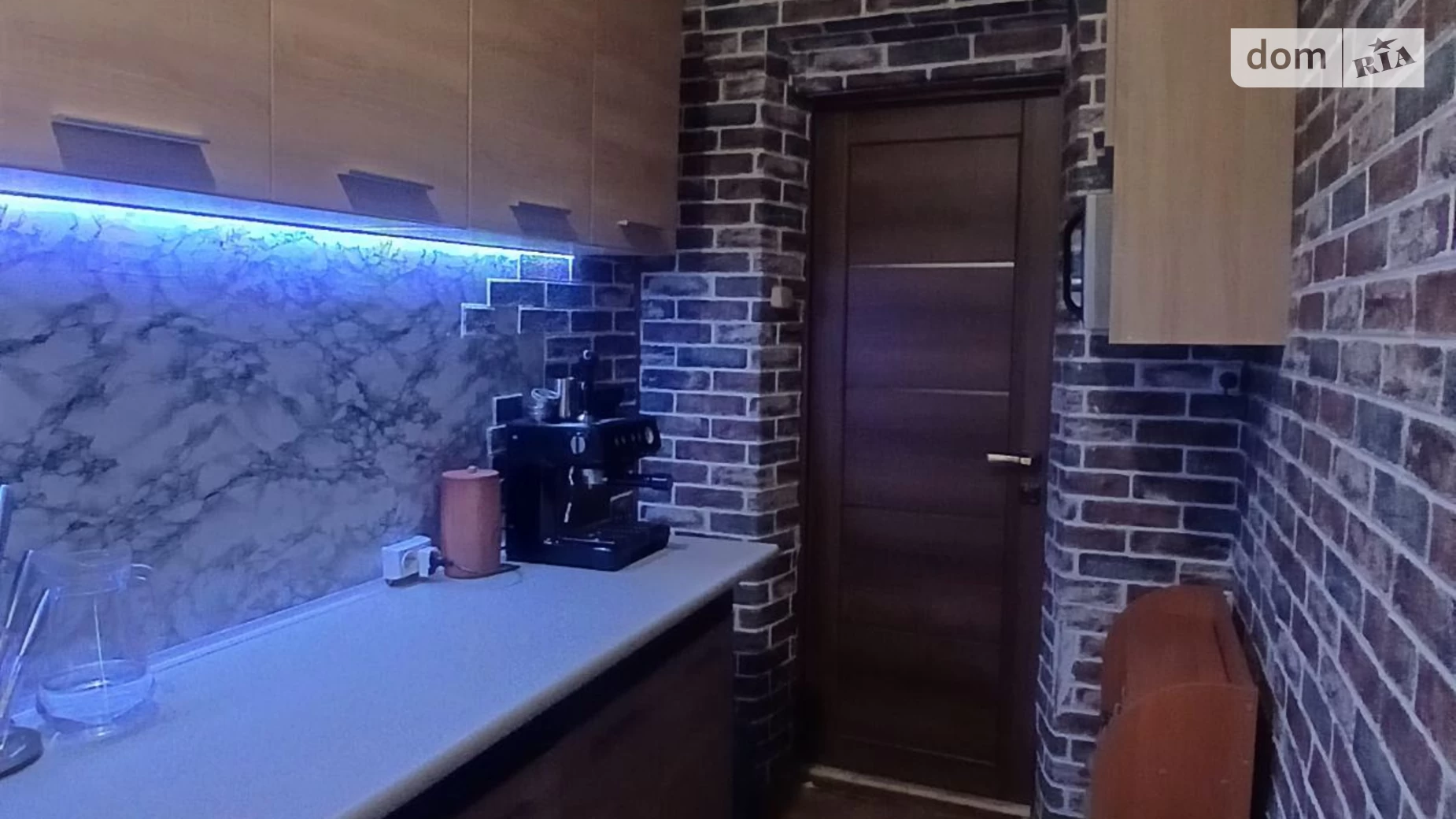 Продается 2-комнатная квартира 52 кв. м в Черновцах, цена: 42000 $ - фото 2