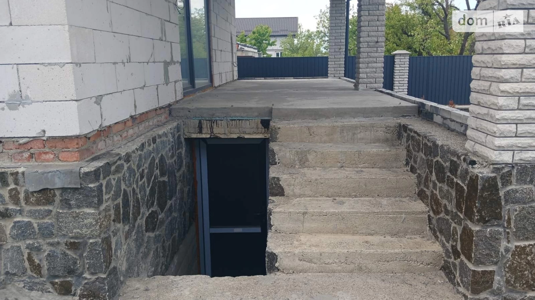 Продается дом на 2 этажа 135 кв. м с камином, цена: 93500 $ - фото 4