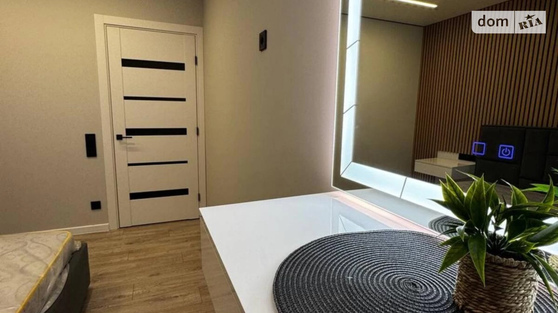 Продается 1-комнатная квартира 47 кв. м в Ровно, ул. Петра Григоренко - фото 4