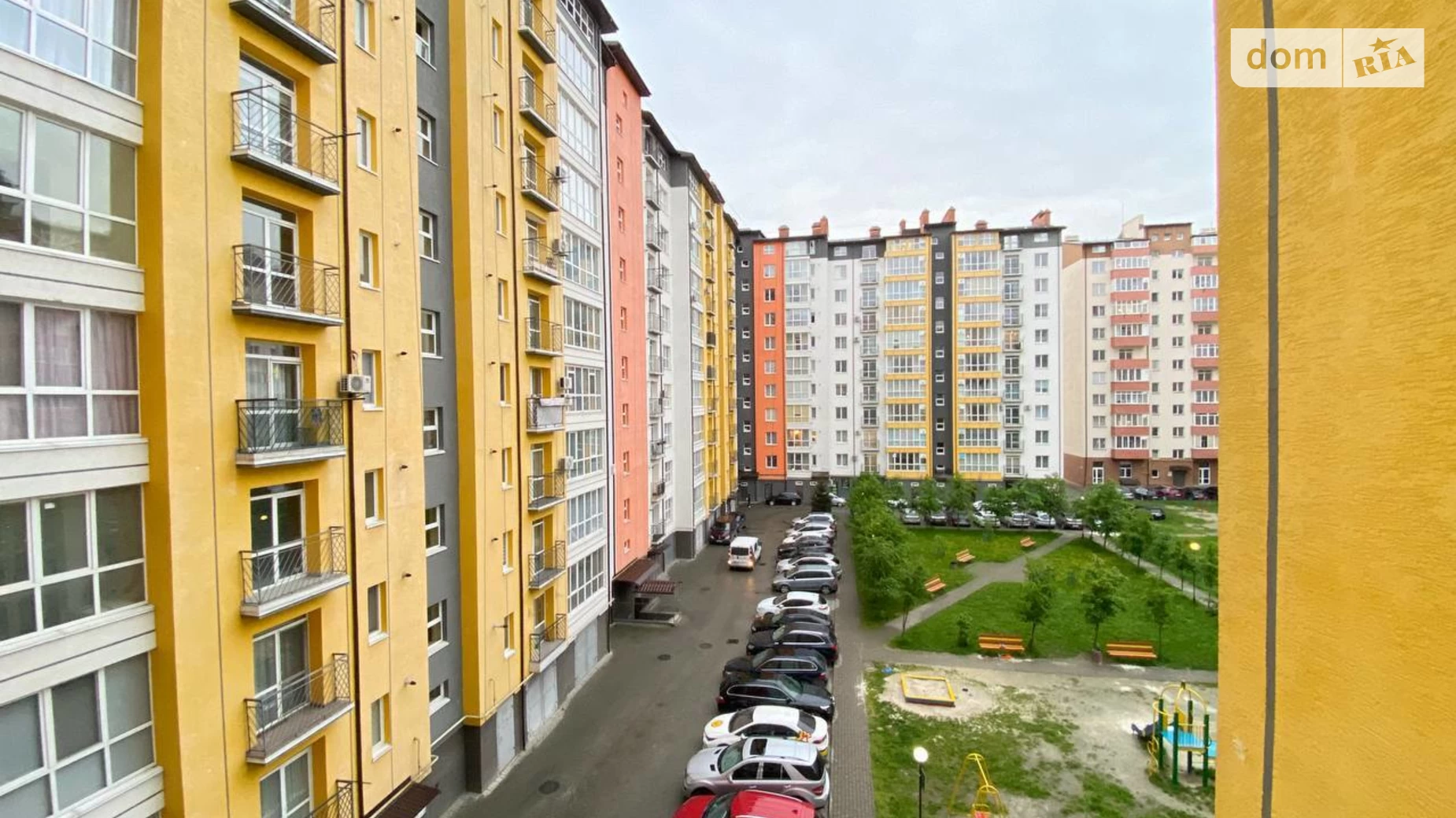 Продается 2-комнатная квартира 72.2 кв. м в Ивано-Франковске, ул. Стуса Василия, 32 корпус 3 - фото 2