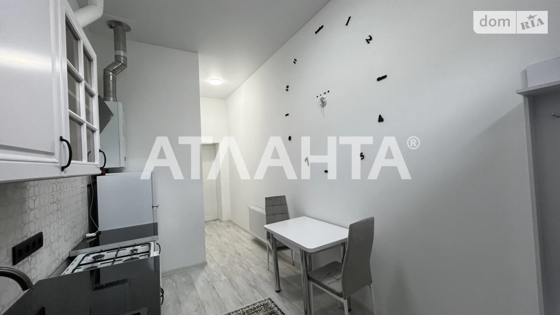 Продается 1-комнатная квартира 32 кв. м в Львове, ул. Лычаковская - фото 2