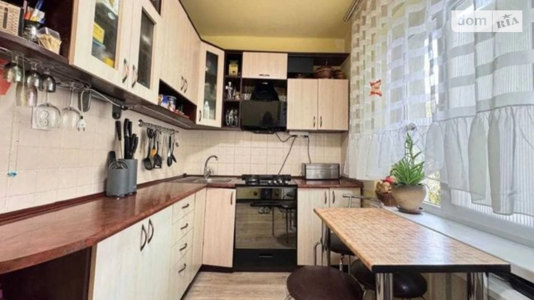 Продається 3-кімнатна квартира 60 кв. м у Львові, вул. Хвильового Миколи - фото 2