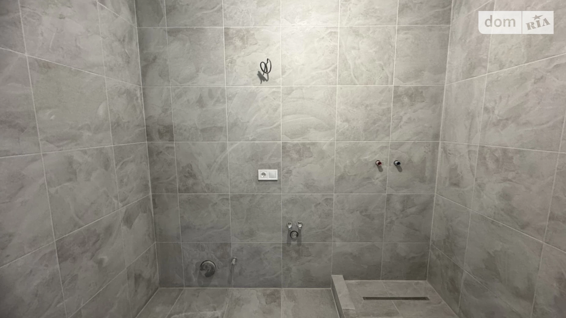Продается 1-комнатная квартира 37 кв. м в Буче, ул. Ивана Кожедуба, 8А - фото 3
