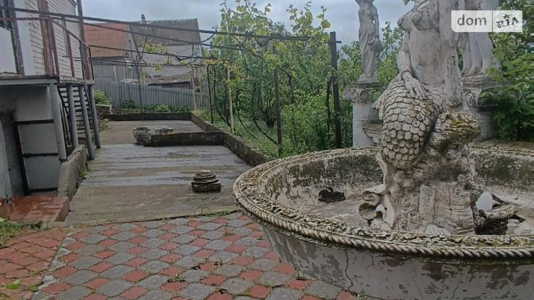 Продается дом на 2 этажа 600 кв. м с верандой, цена: 300000 $ - фото 2