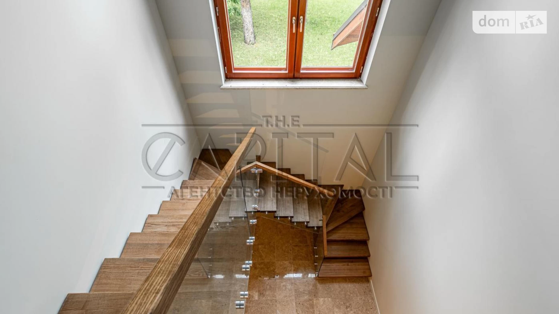 Продается дом на 2 этажа 260 кв. м с бассейном, цена: 650000 $ - фото 4