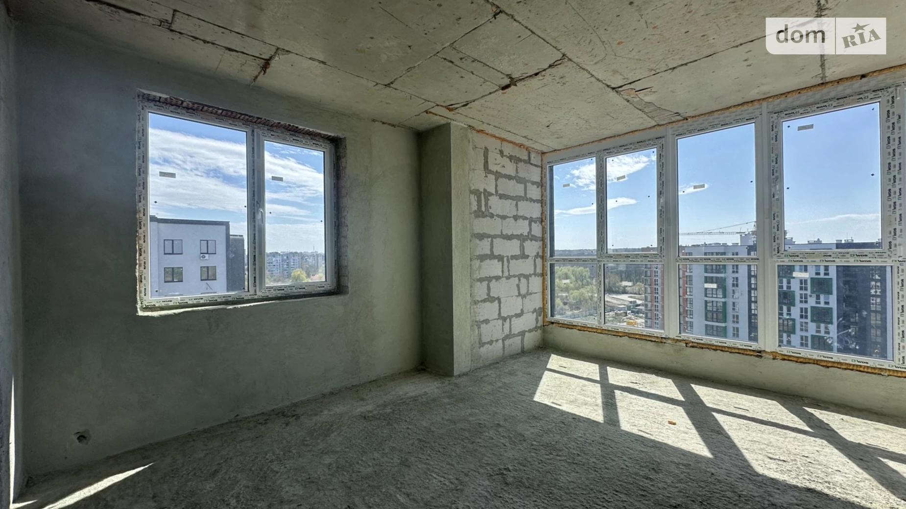Продается 1-комнатная квартира 50 кв. м в Львове, ул. Роксоляны, 153 - фото 2