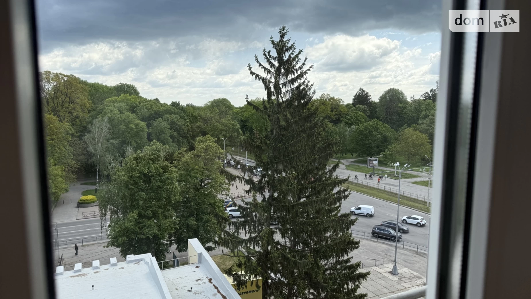 Сдается в аренду офис 11.7 кв. м в бизнес-центре, цена: 5616 грн - фото 4