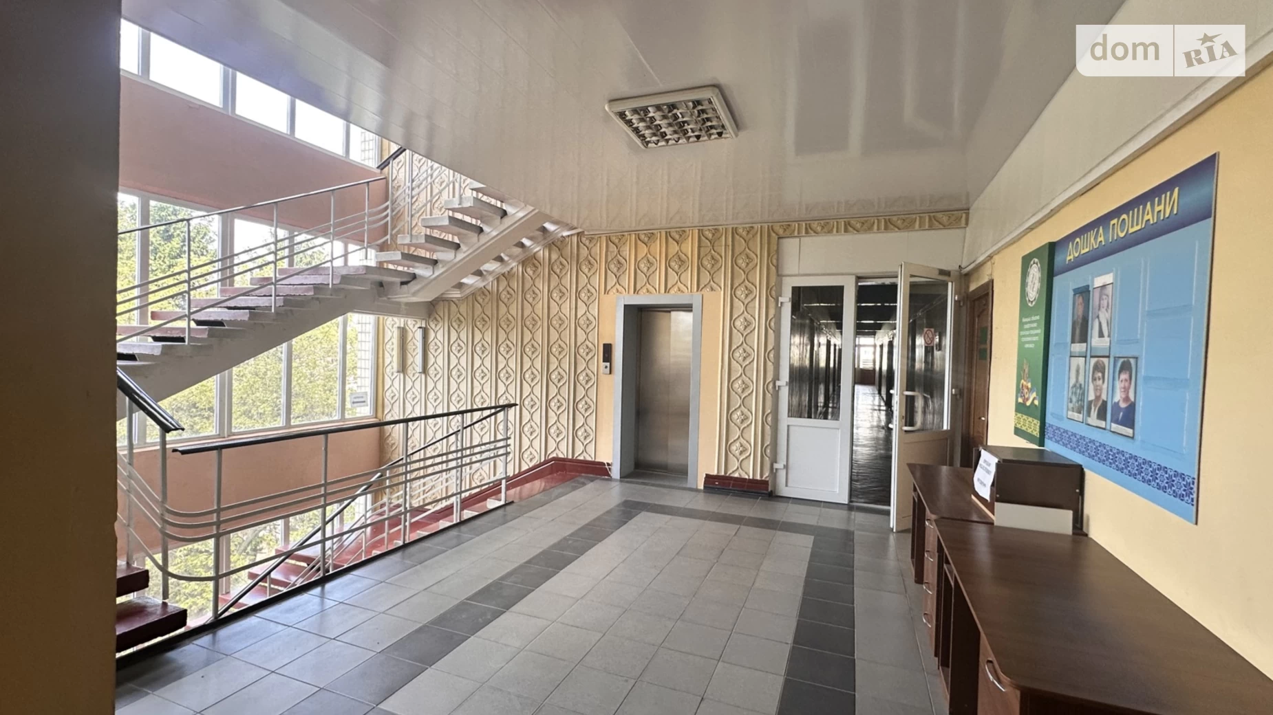 Здається в оренду офіс 11.3 кв. м в бізнес-центрі, цена: 5424 грн - фото 3