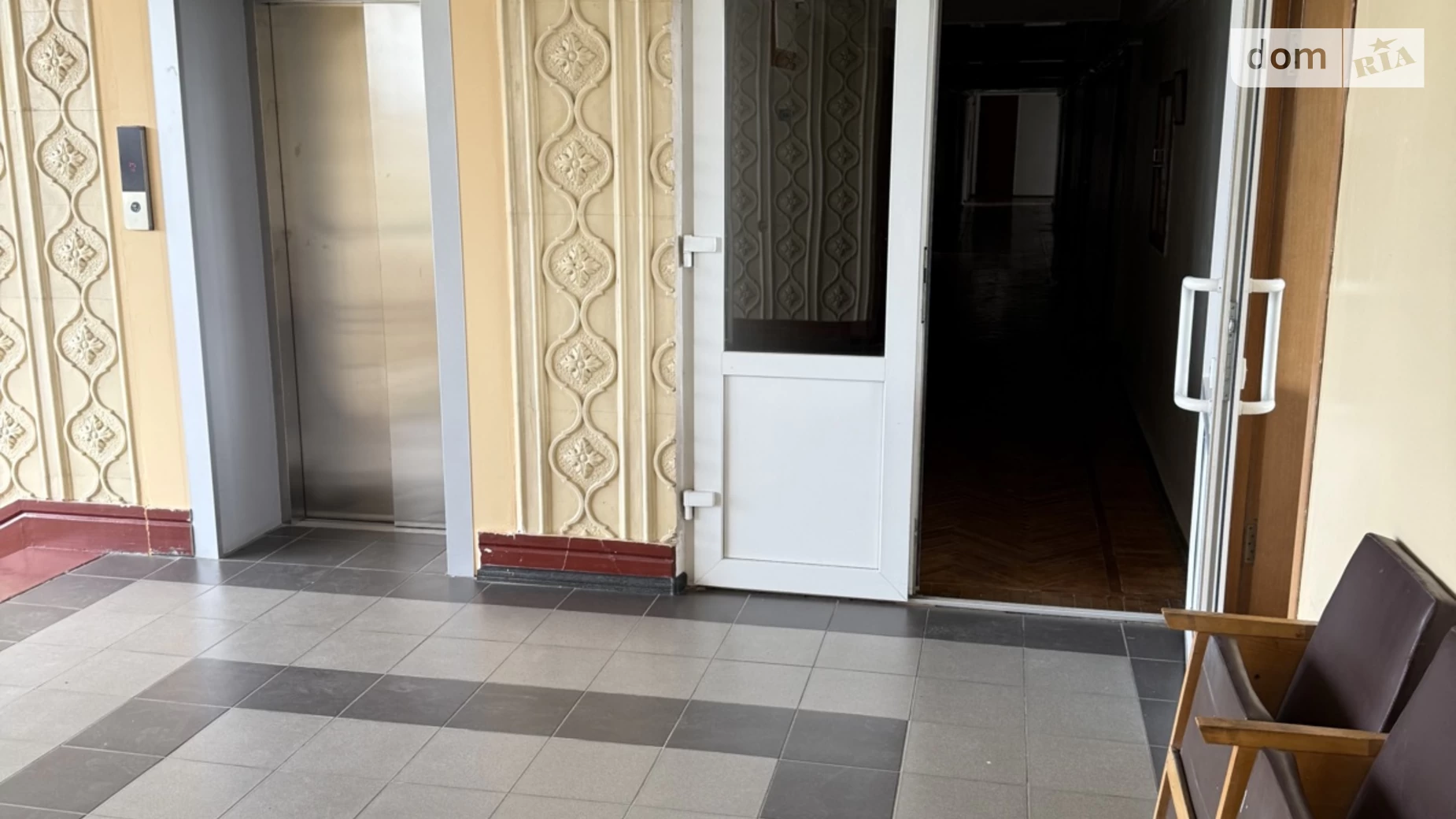 Здається в оренду офіс 11.3 кв. м в бізнес-центрі, цена: 5420 грн - фото 4