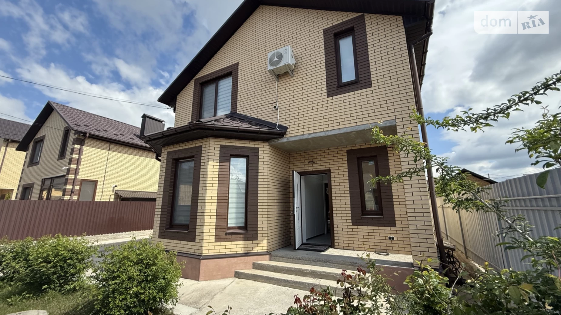 Сдается в аренду дом на 2 этажа 120 кв. м с камином, цена: 1100 $ - фото 4