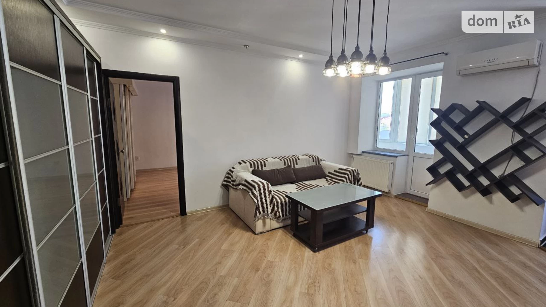 1-комнатная квартира 60.8 кв. м в Тернополе, ул. Карпенко - фото 2