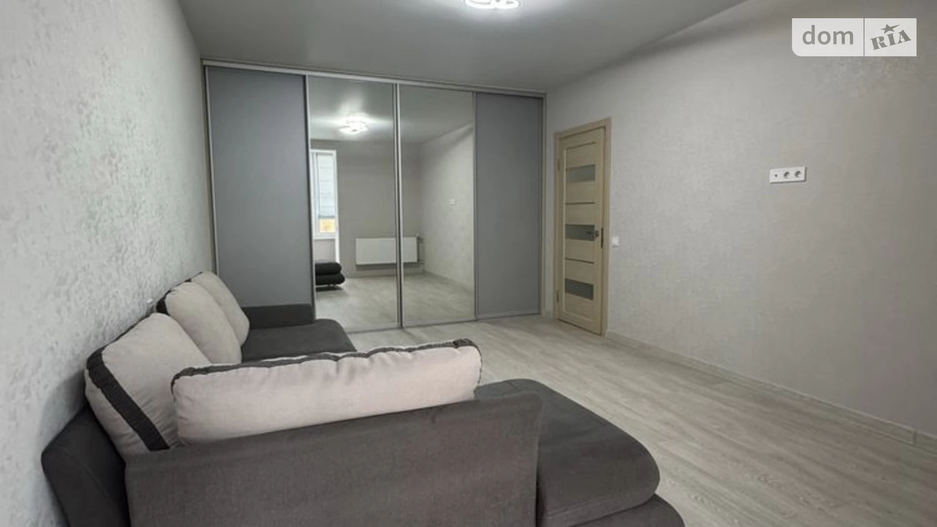 Продается 1-комнатная квартира 43 кв. м в Хмельницком, ул. Кармелюка - фото 2