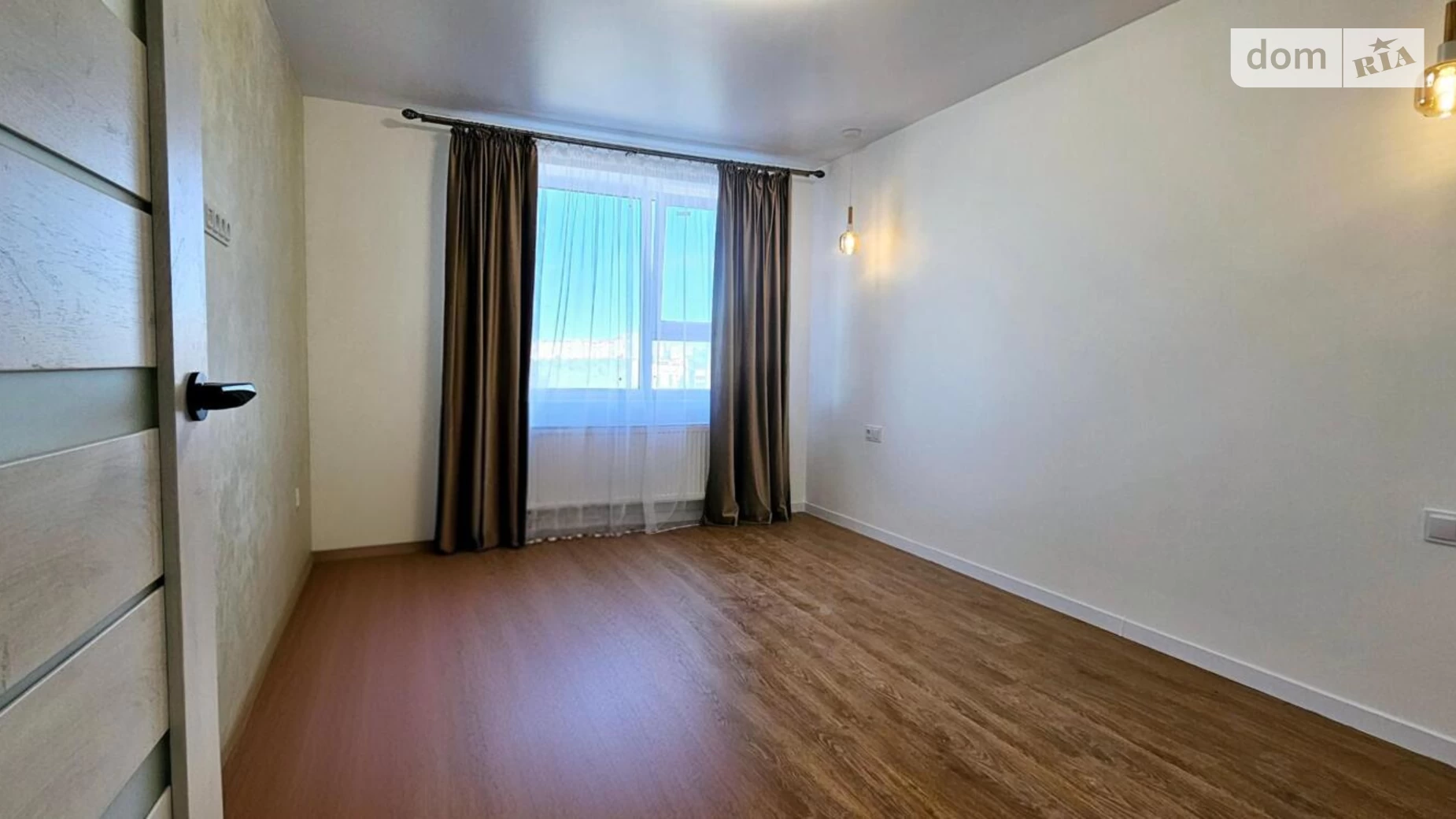 Продается 1-комнатная квартира 41 кв. м в Ровно, ул. Григория Сковороды, 4 - фото 3