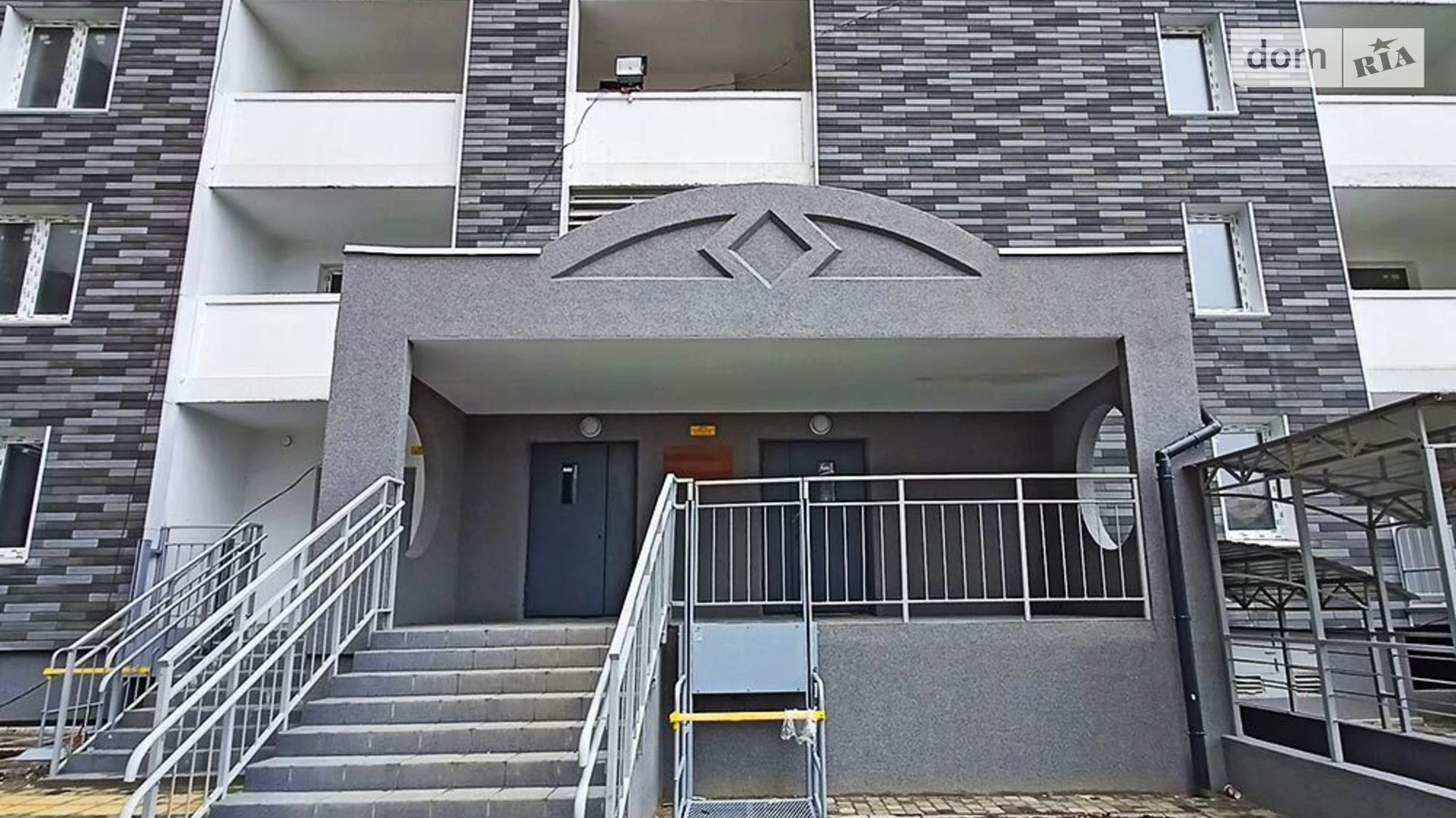 Продается 1-комнатная квартира 52 кв. м в Киеве, ул. Коноплянская, 22Б - фото 3