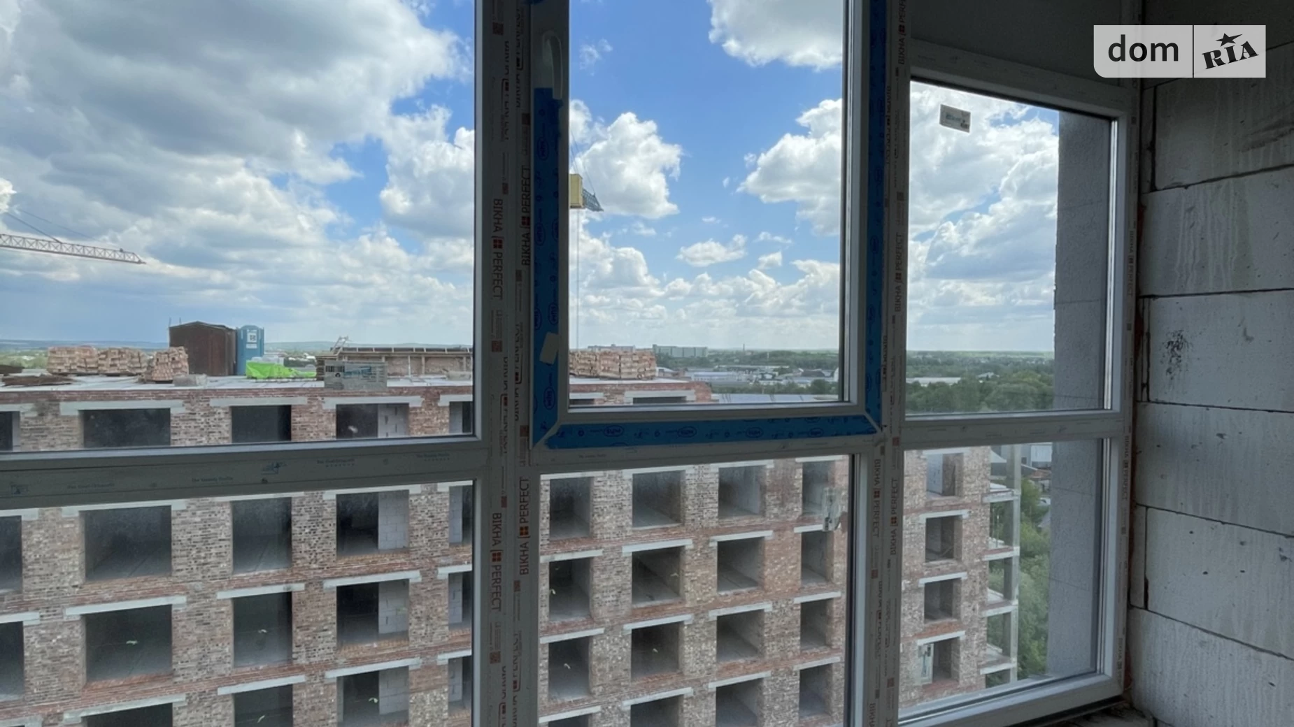 Продается 1-комнатная квартира 42 кв. м в Ивано-Франковске, ул. Ребета Л., 10Д - фото 3